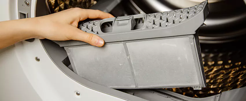 Signs Of A Clogged Dryer Lint Trap in Concord, Ontario